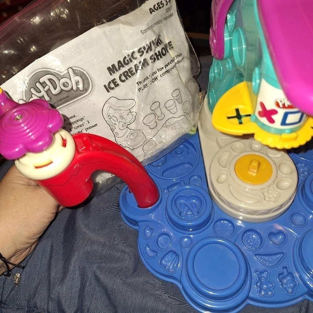 Play-Doh Cookie Cutters Ice Cream Playsets Lot